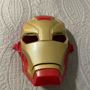 Marvel Iron Man Mask Lights Up